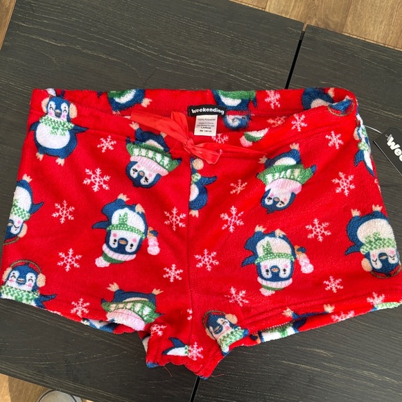 weekending Other - Red penguin pj shorts